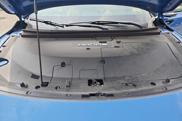Used Honda S7 2025 Navigator Edition Engine Bay