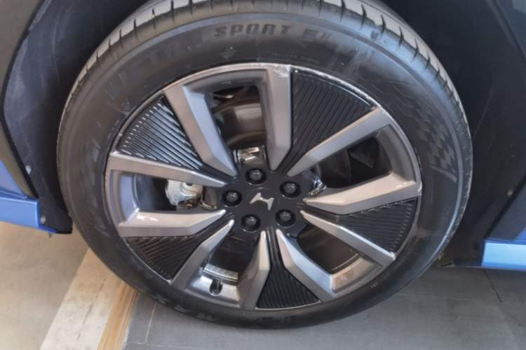 Used Honda S7 2025 Navigator Edition Exterior 4
