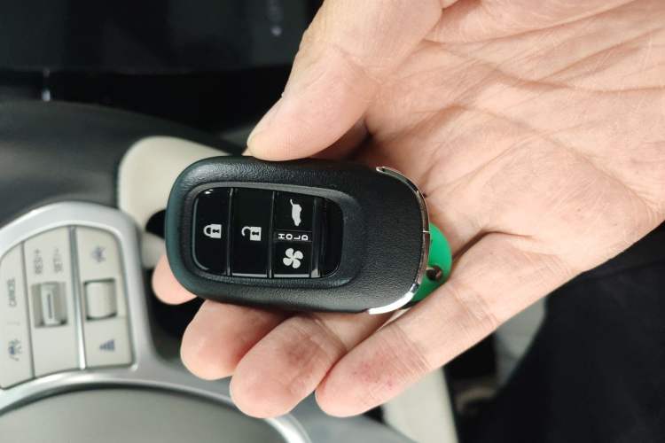 Used Honda S7 2025 Navigator Edition Interior 1