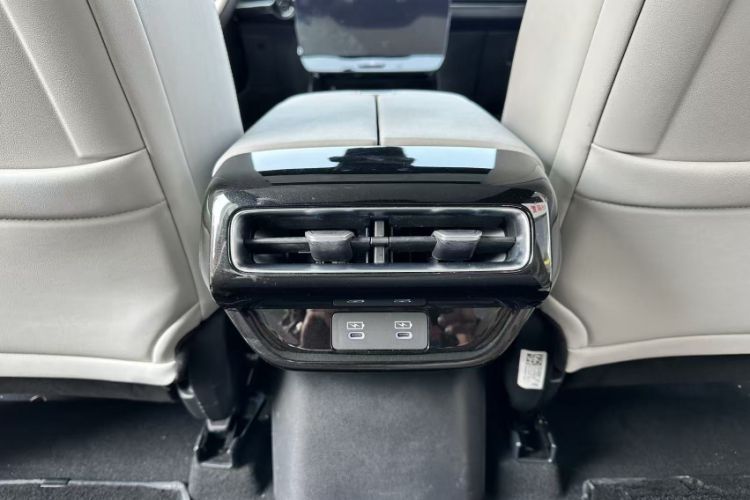 Used Honda S7 2025 Navigator Edition Interior 2