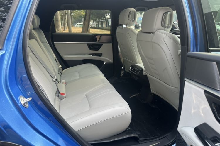 Used Honda S7 2025 Navigator Edition Interior 5