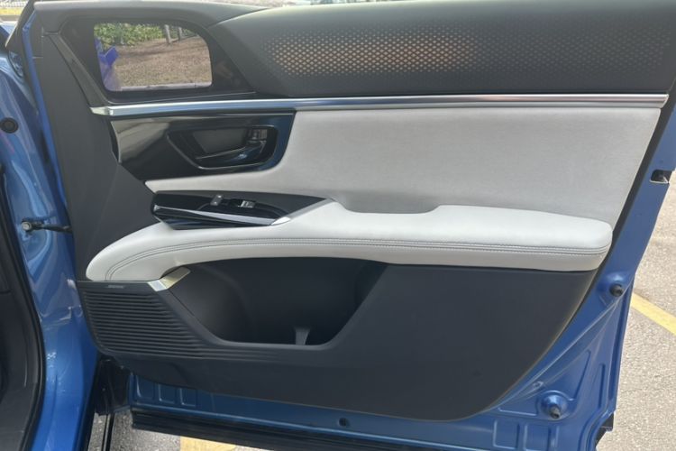 Used Honda S7 2025 Navigator Edition Interior 6