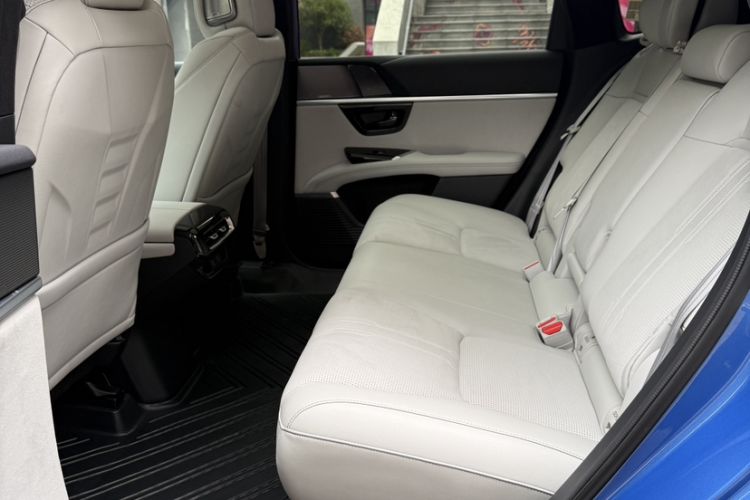 Used Honda S7 2025 Navigator Edition Interior 6