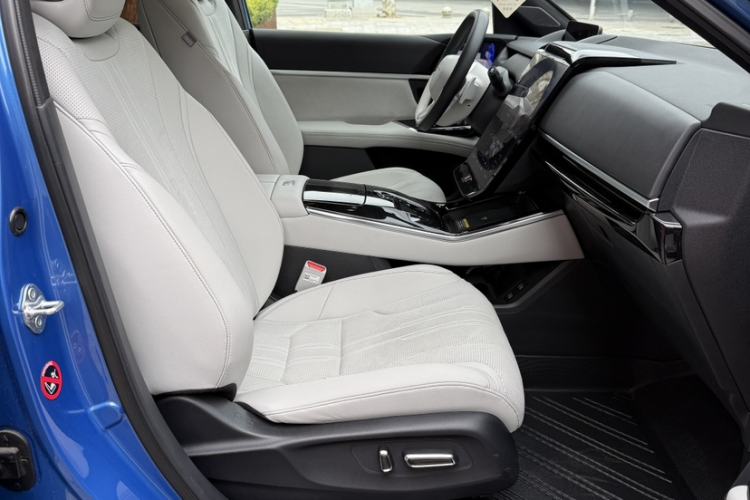 Used Honda S7 2025 Navigator Edition Interior 7