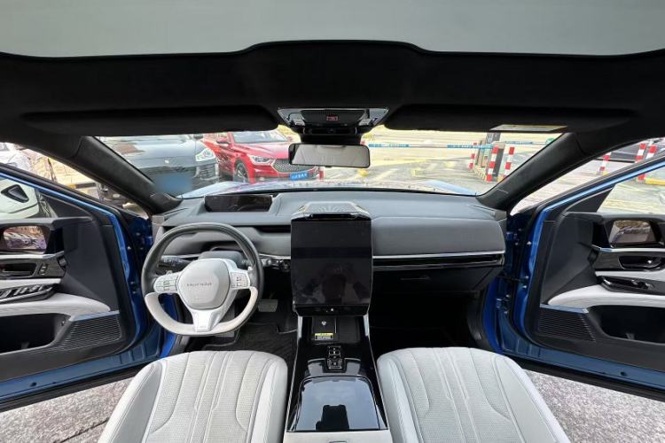Used Honda S7 2025 Navigator Edition Interior 9