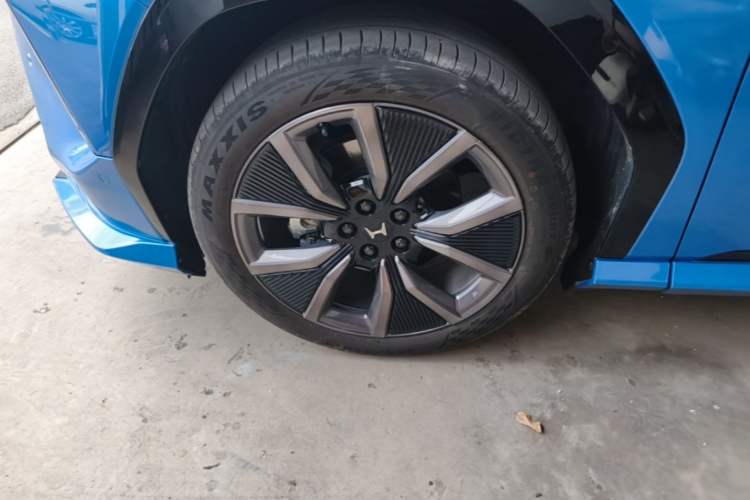 Used Honda S7 2025 Navigator Edition Left Front Wheel Hub