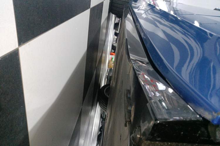 Used Honda S7 2025 Navigator Edition Left Side Sill
