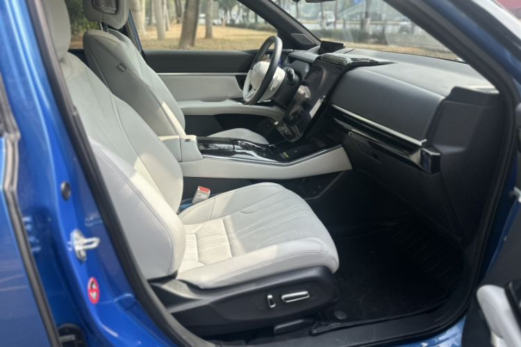 Used Honda S7 2025 Navigator Edition Right Front Seat
