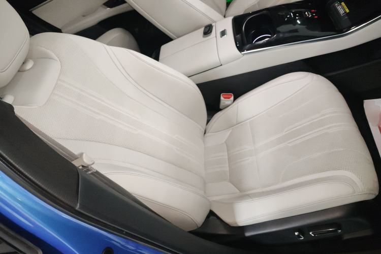 Used Honda S7 2025 Navigator Edition Right Front Seat
