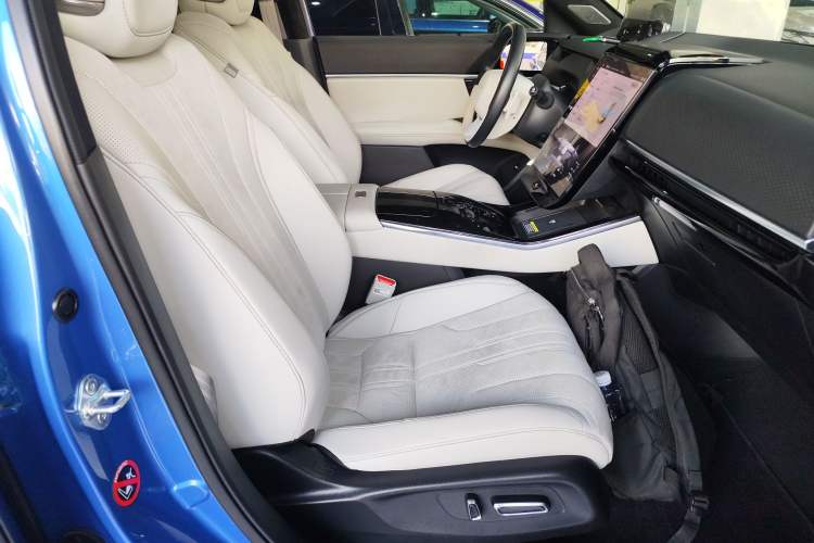Used Honda S7 2025 Navigator Edition Right Front Seat