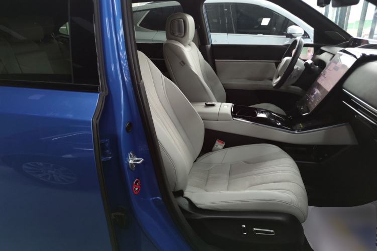 Used Honda S7 2025 Navigator Edition Right Front Seat