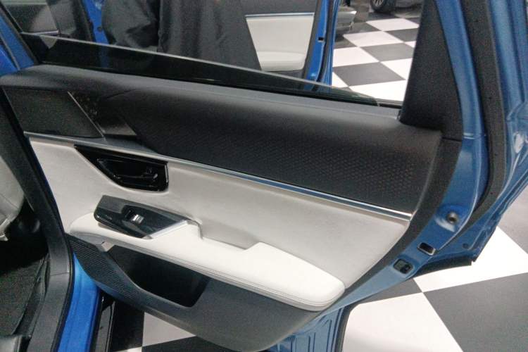 Used Honda S7 2025 Navigator Edition Right Rear Door Interior