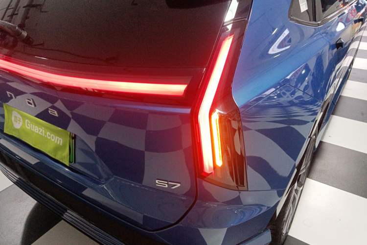 Used Honda S7 2025 Navigator Edition Right Rear Taillight