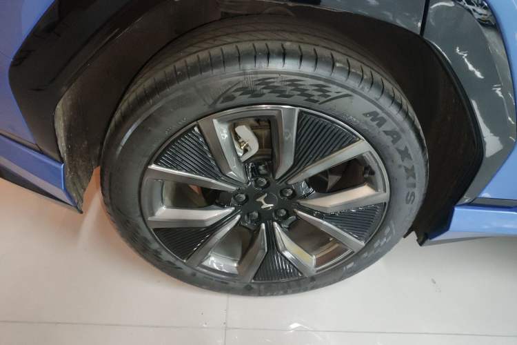 Used Honda S7 2025 Navigator Edition Right Rear Wheel Hub