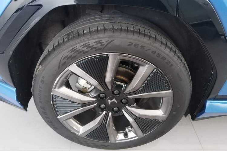 Used Honda S7 2025 Navigator Edition Right Rear Wheel Hub