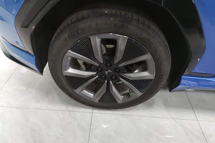 Used Honda S7 2025 Navigator Edition Right Rear Wheel Hub
