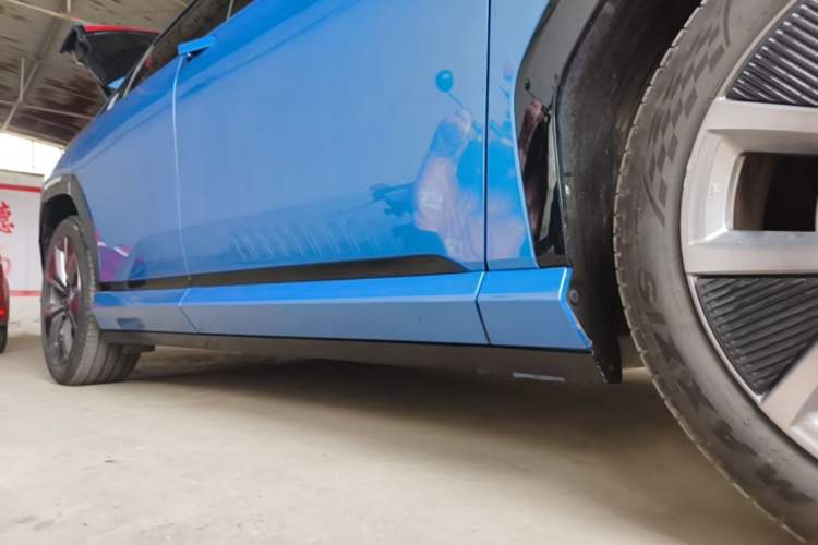 Used Honda S7 2025 Navigator Edition Right Side Sill