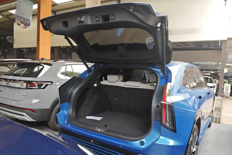 Used Honda S7 2025 Navigator Edition Trunk