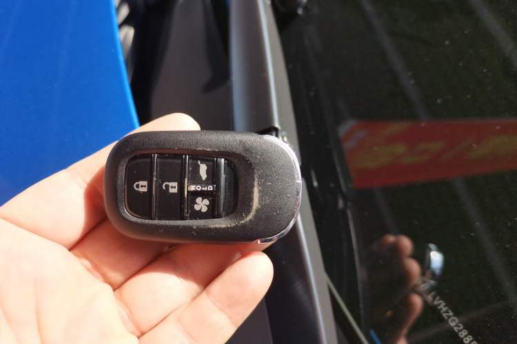 Used Honda S7 2025 Navigator Edition Vehicle Key
