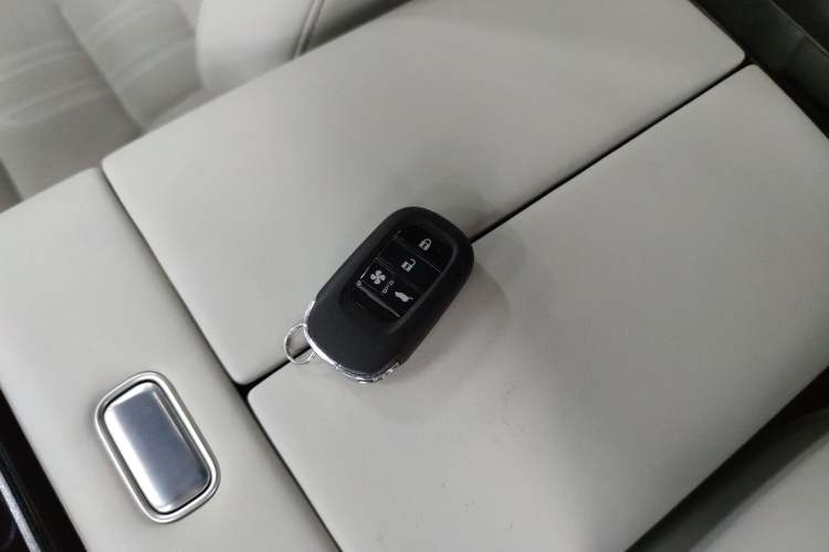 Used Honda S7 2025 Navigator Edition Vehicle Key