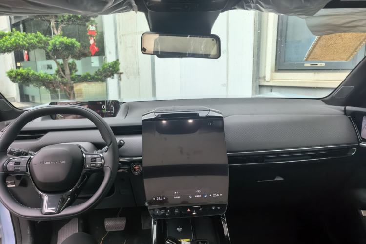 Used Honda S7 2025 Navigator Edition Center Console