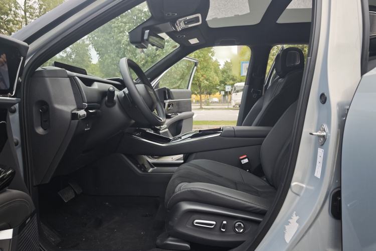 Used Honda S7 2025 Navigator Edition Left Front Seat