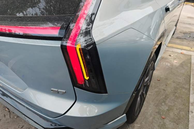 Used Honda S7 2025 Navigator Edition Right Rear Taillight