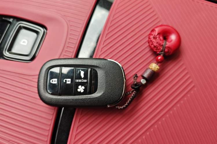 Used Honda S7 2025 Navigator Edition Vehicle Key