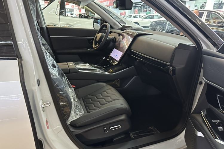 Used Honda S7 2025 Trailblazer Edition Interior 14