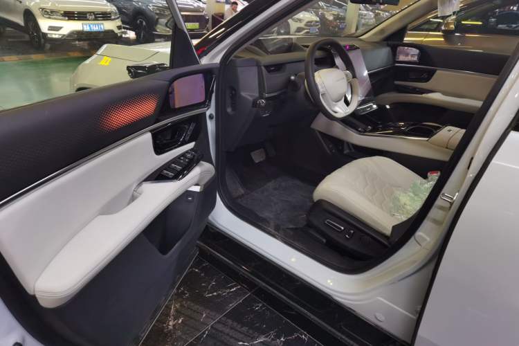 Used Honda S7 2025 Trailblazer Edition Interior 3