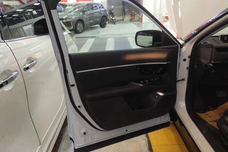 Used Honda S7 2025 Trailblazer Edition Interior 4