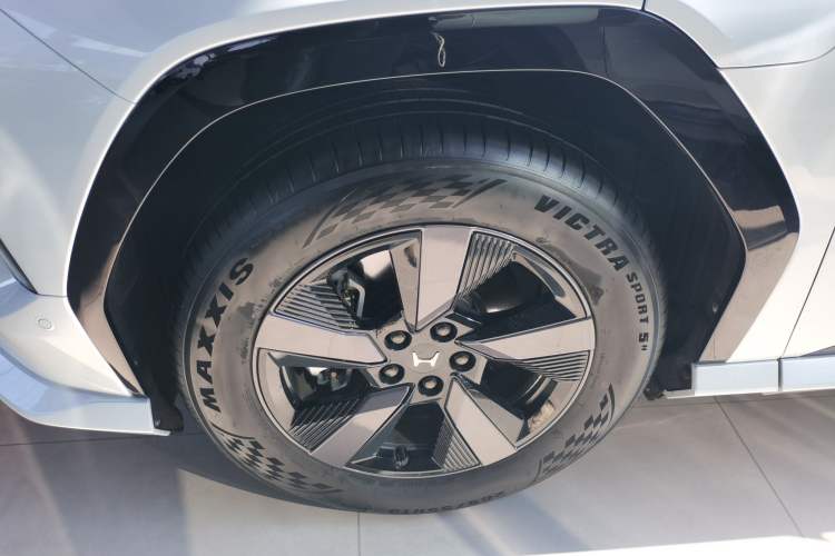 Used Honda S7 2025 Trailblazer Edition Left Front Wheel Hub