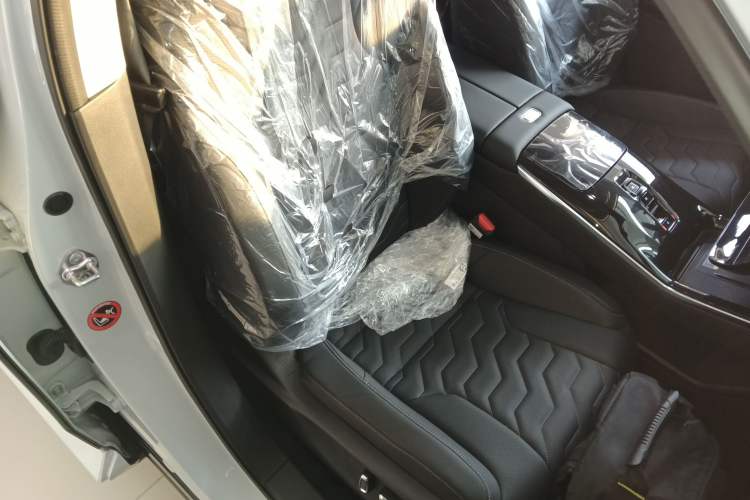 Used Honda S7 2025 Trailblazer Edition Right Front Seat