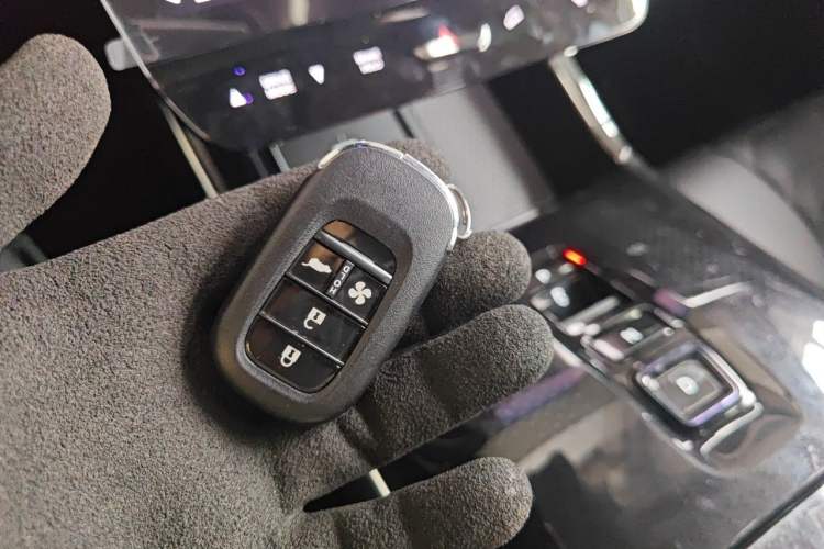 Used Honda S7 2025 Trailblazer Edition Vehicle Key