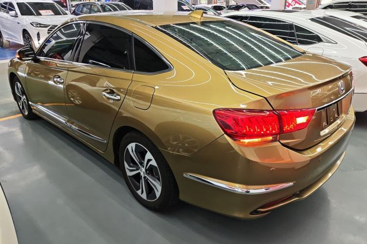 Used Honda Spirior 2017 Hybrid 2.0L Pure Edition Left Side
