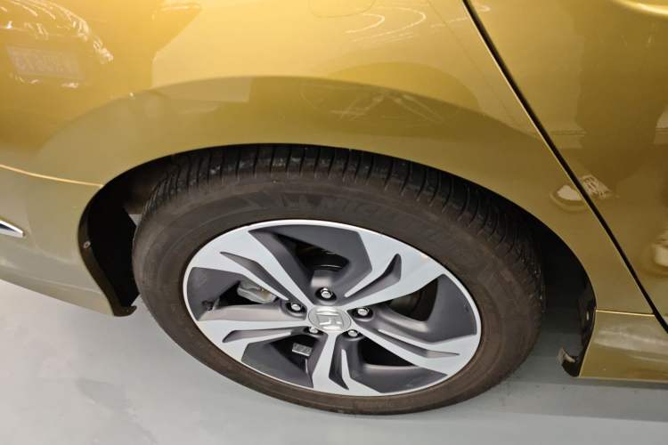 Used Honda Spirior 2017 Hybrid 2.0L Pure Edition Right Rear Wheel Hub