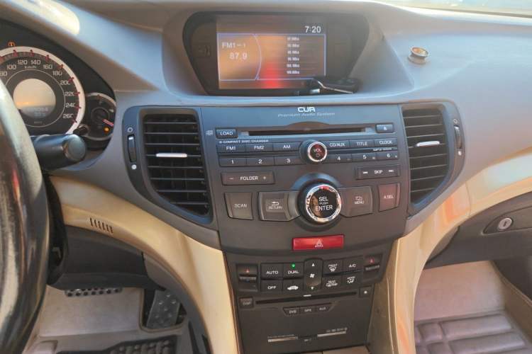 Used Honda Spirior 2009 2.4L TYPE-S Audio And AC Panel