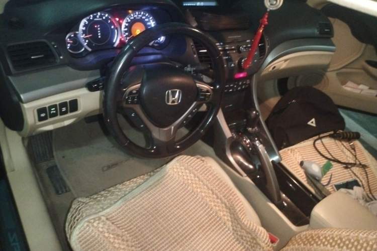Used Honda Spirior 2009 2.4L Prestige Edition Center Console