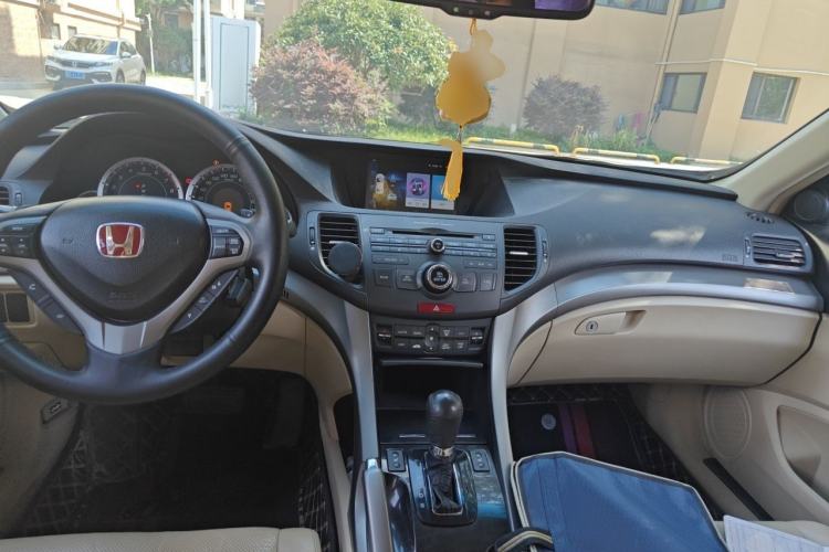 Used Honda Spirior 2009 2.4L Prestige Edition Center Console
