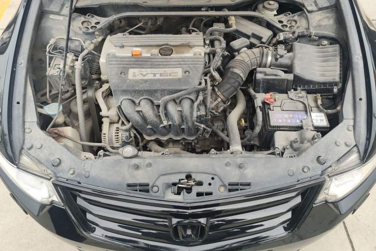 Used Honda Spirior 2009 2.4L TYPE-S Engine Bay