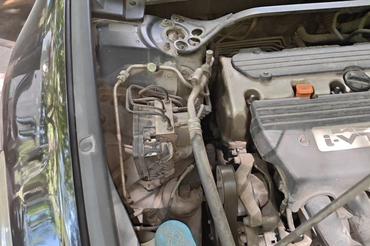 Used Honda Spirior 2009 2.4L Luxury Edition Engine Bay Right