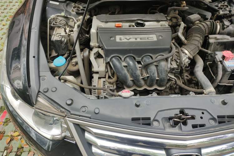 Used Honda Spirior 2009 2.4L Luxury Edition Engine Bay Right