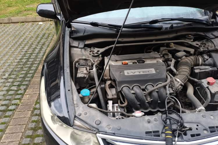Used Honda Spirior 2009 2.4L Luxury Edition Engine Bay Right