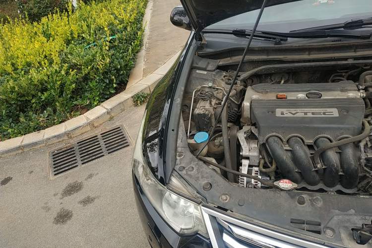 Used Honda Spirior 2009 2.4L Prestige Edition Engine Bay Right
