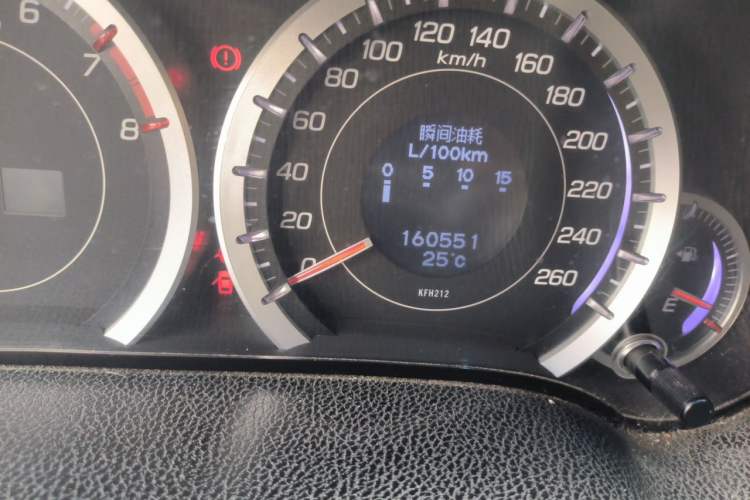 Used Honda Spirior 2009 2.4L Luxury Edition Odometer Close Up