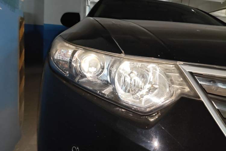 Used Honda Spirior 2009 2.4L Luxury Edition Right Front Headlight
