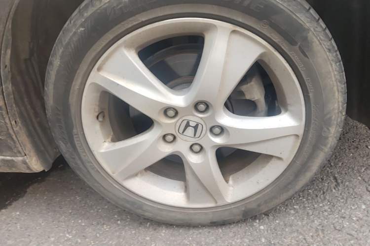 Used Honda Spirior 2009 2.4L Luxury Edition Right Front Wheel Hub