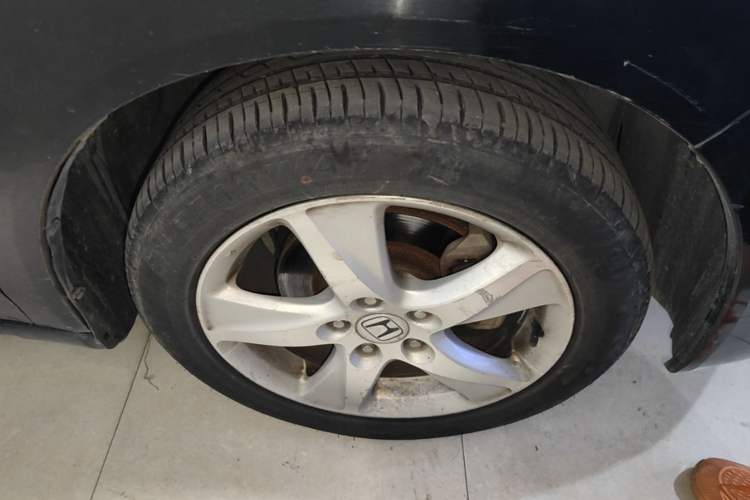 Used Honda Spirior 2009 2.4L Luxury Edition Right Front Wheel Hub