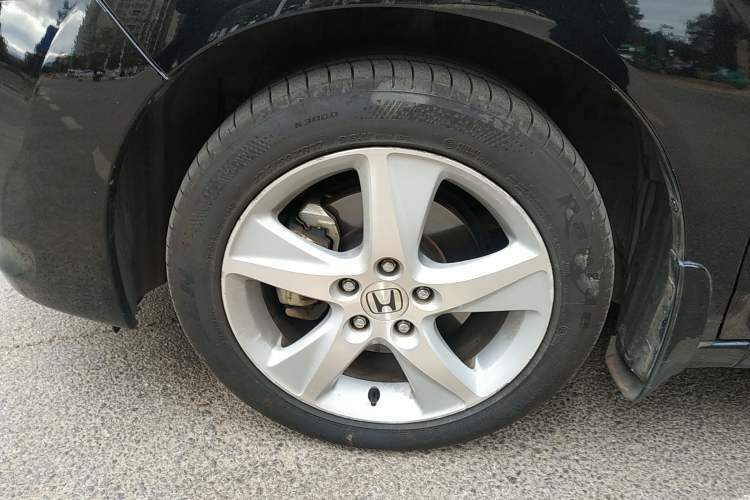 Used Honda Spirior 2009 2.4L Prestige Edition Right Front Wheel Hub