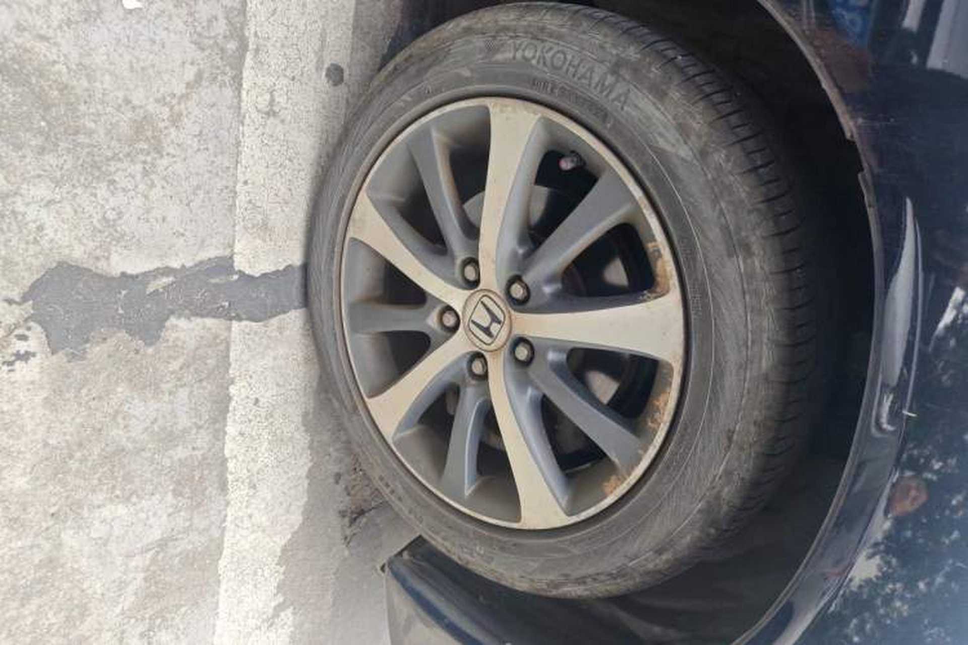 Used Honda Spirior 2009 2.4L Luxury Edition Right Front Wheel Hub